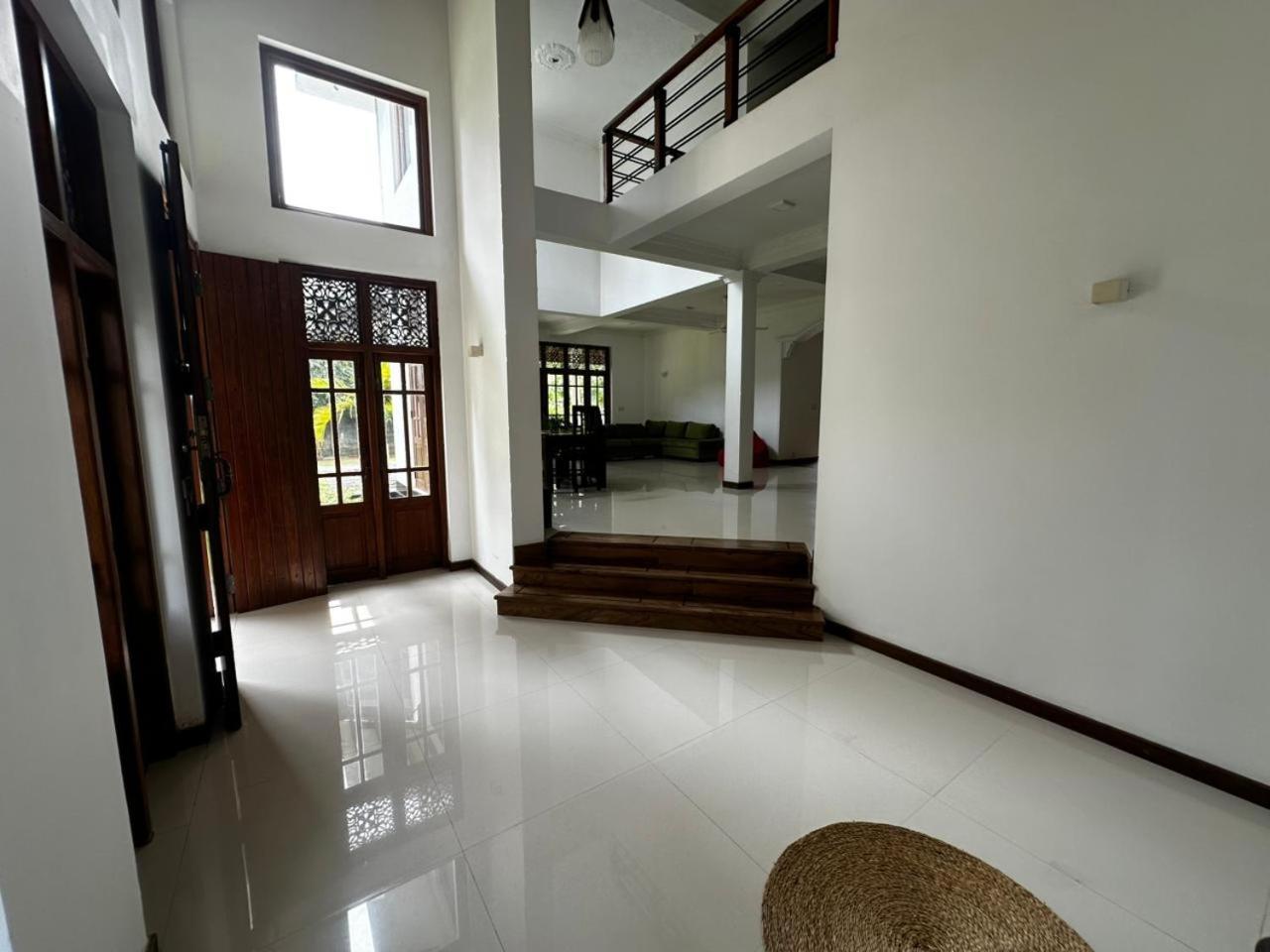 Curve Hiri Apartment Диквела Екстериор снимка
