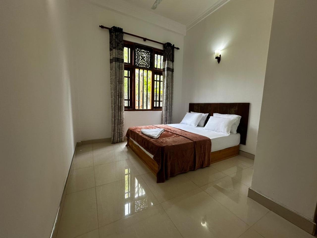 Curve Hiri Apartment Диквела Екстериор снимка