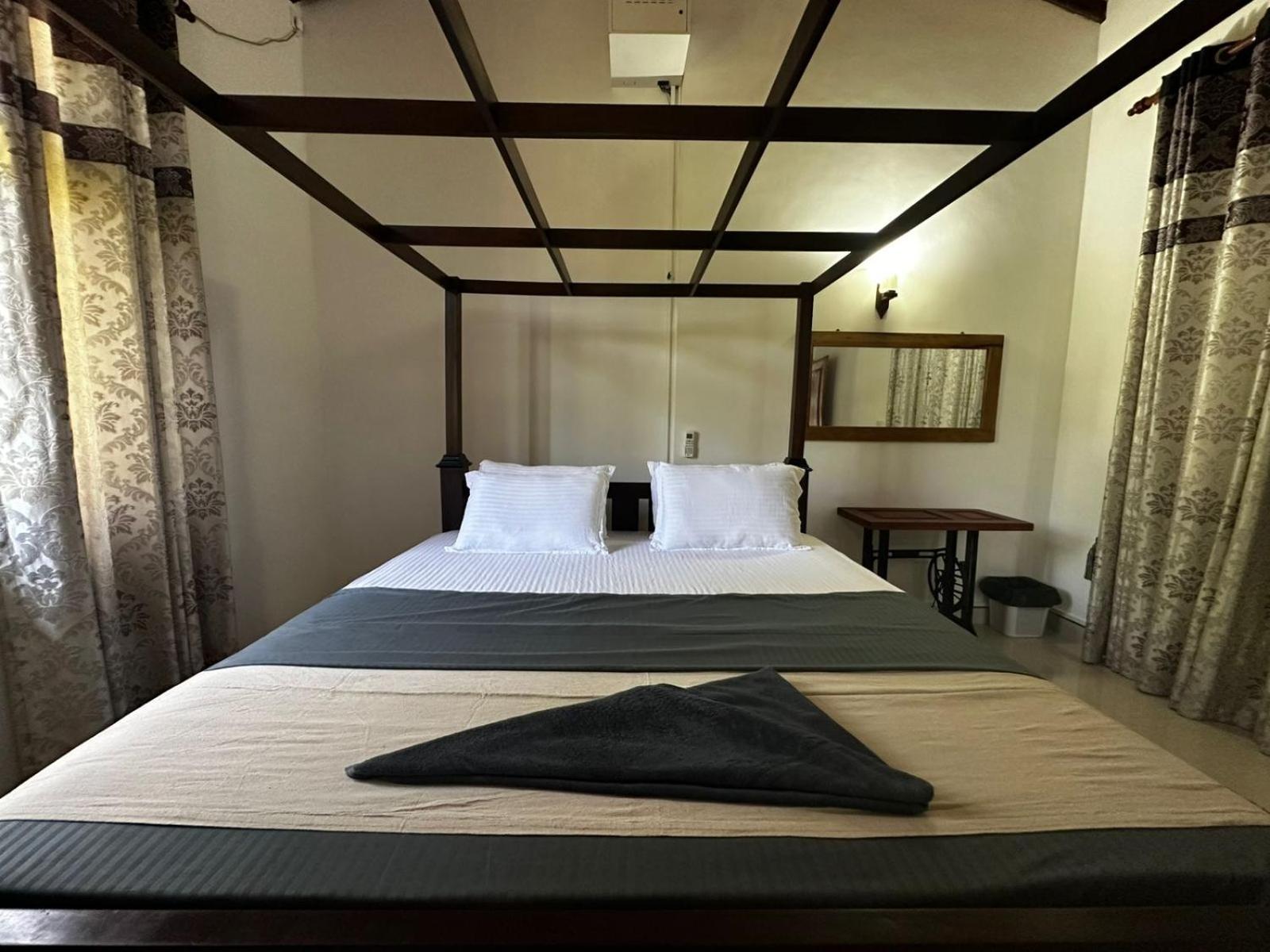 Curve Hiri Apartment Диквела Екстериор снимка
