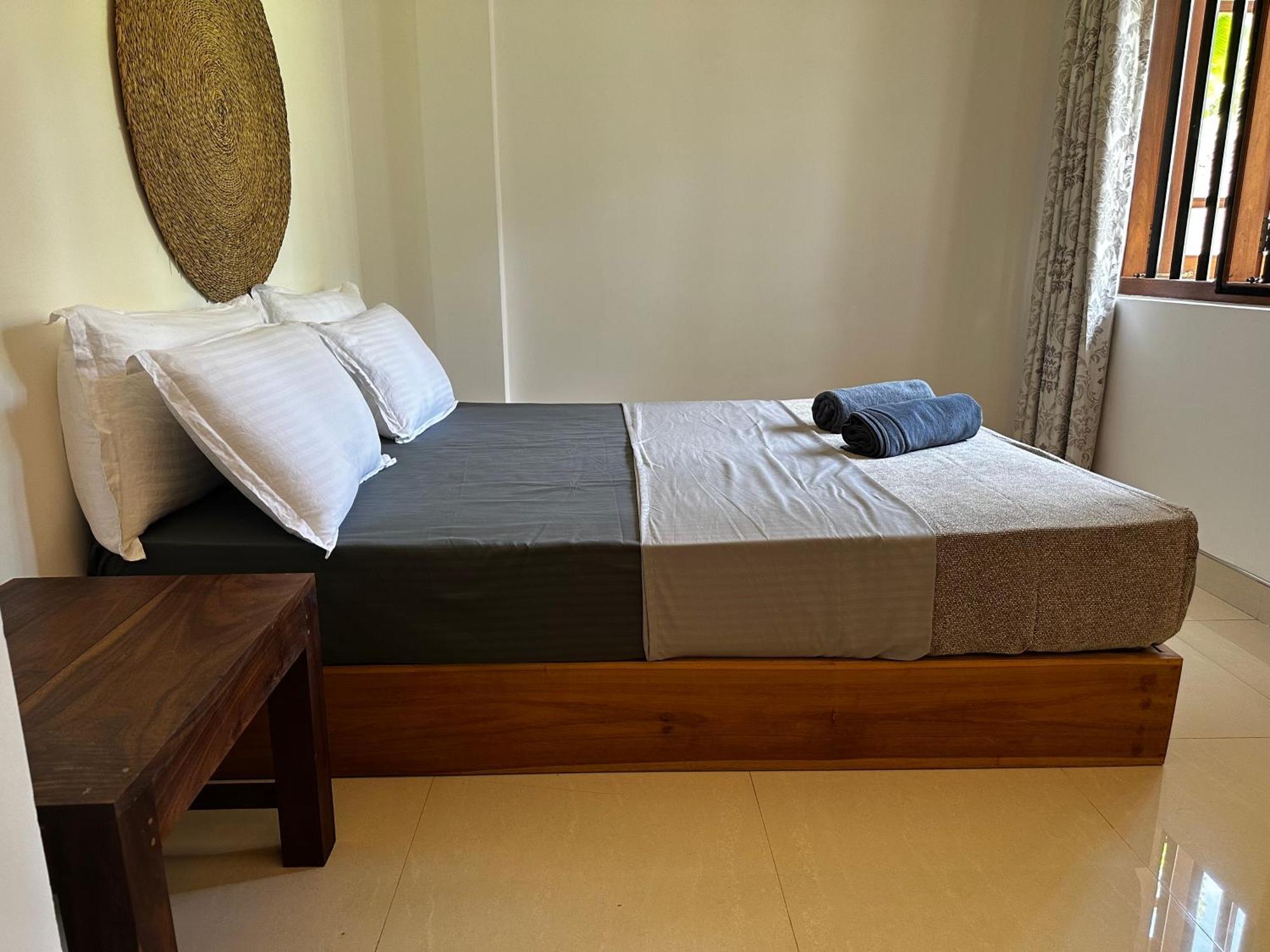 Curve Hiri Apartment Диквела Екстериор снимка